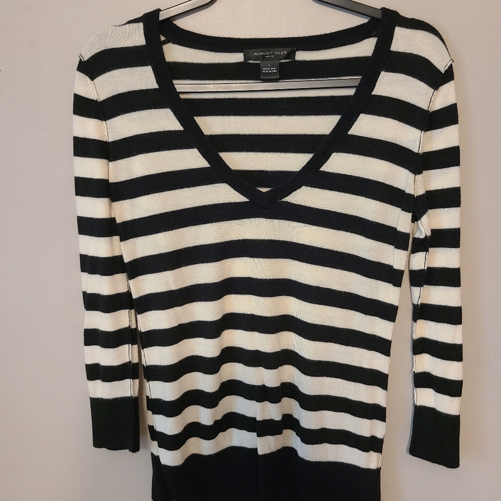 August Silk Knits sweater L